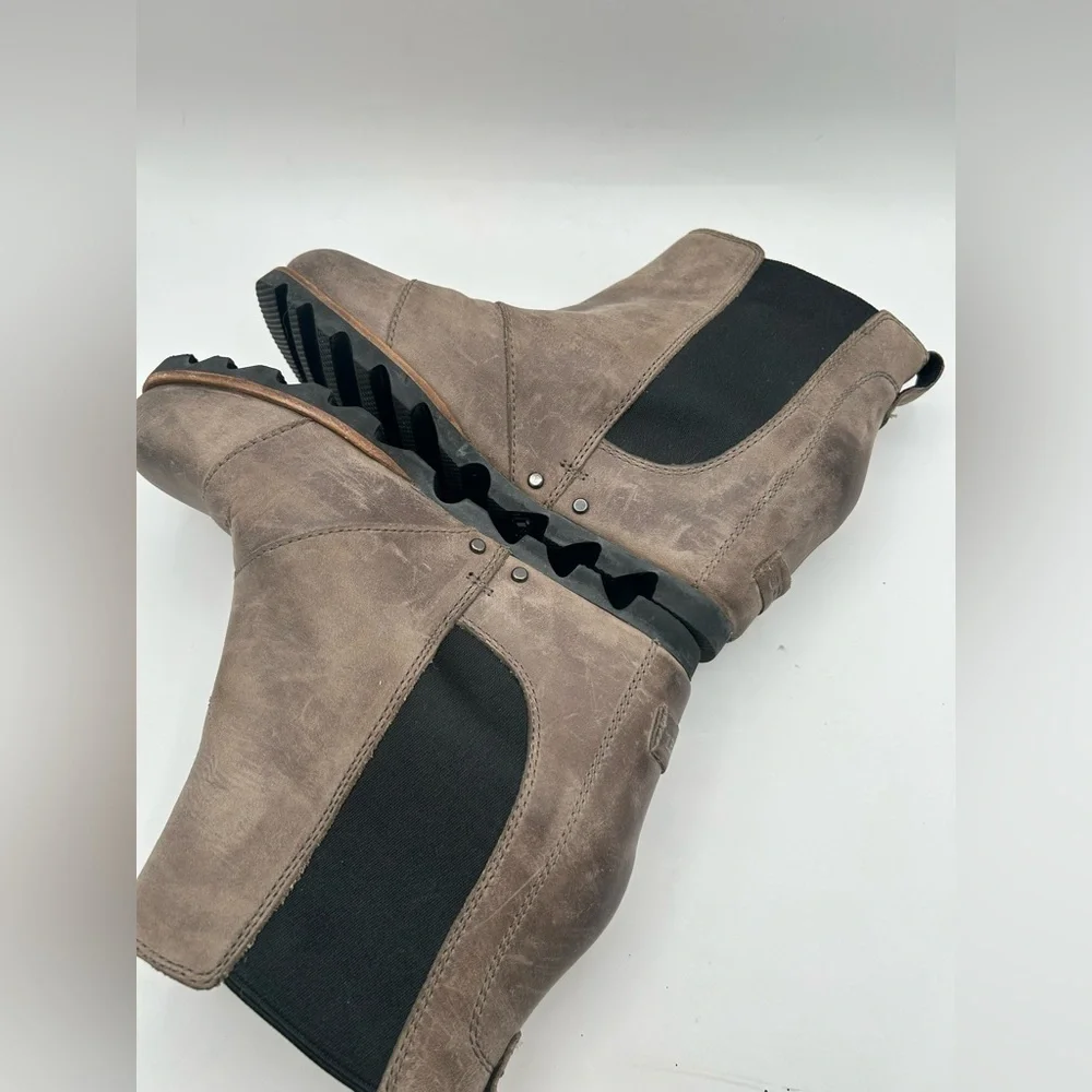 Sorel Lea Ankle Boots Wedge Heels Leather Pull On Gray Women's Size 7 US booties